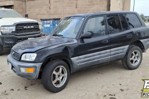 Photo of 1998 Toyota Rav4