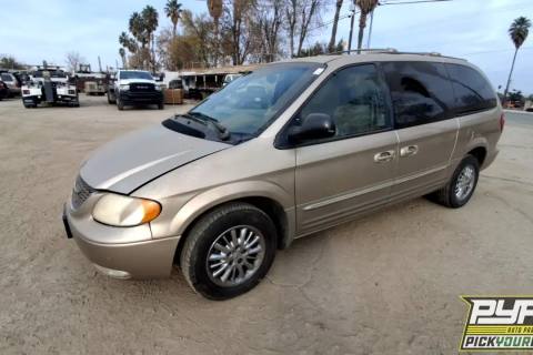 Photo of 2003 Chrysler Town & Country
