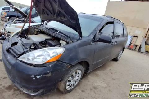 Photo of 2008 Toyota Sienna