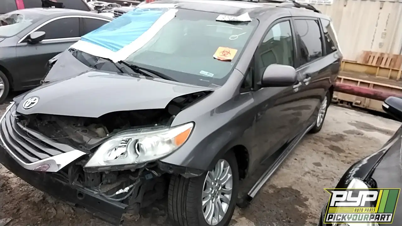 Photo of 2014 Toyota Sienna
