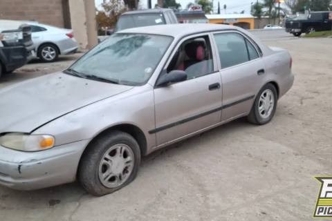 Photo of 1998 Chevrolet Prizm