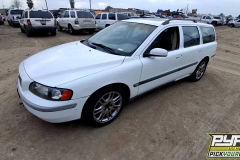 Photo of 2004 Volvo V70