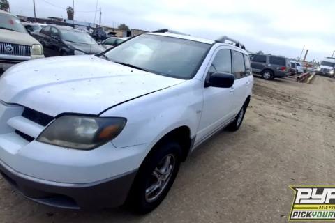 Photo of 2003 Mitsubishi Outlander