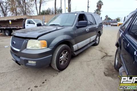 Photo of 2004 Ford Expedition
