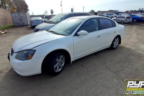 Photo of 2005 Nissan Altima