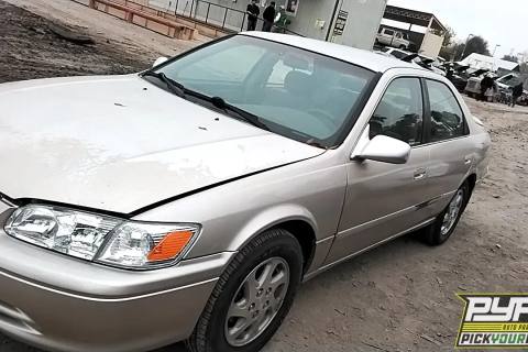 Photo of 2000 Toyota Camry