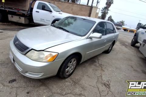 Photo of 2000 Toyota Avalon