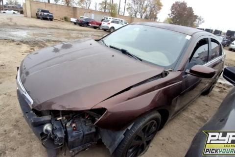 Photo of 2013 Chrysler 200