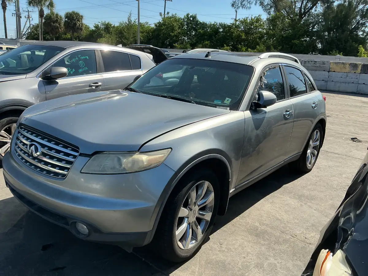 Photo of 2004 Infiniti Fx35