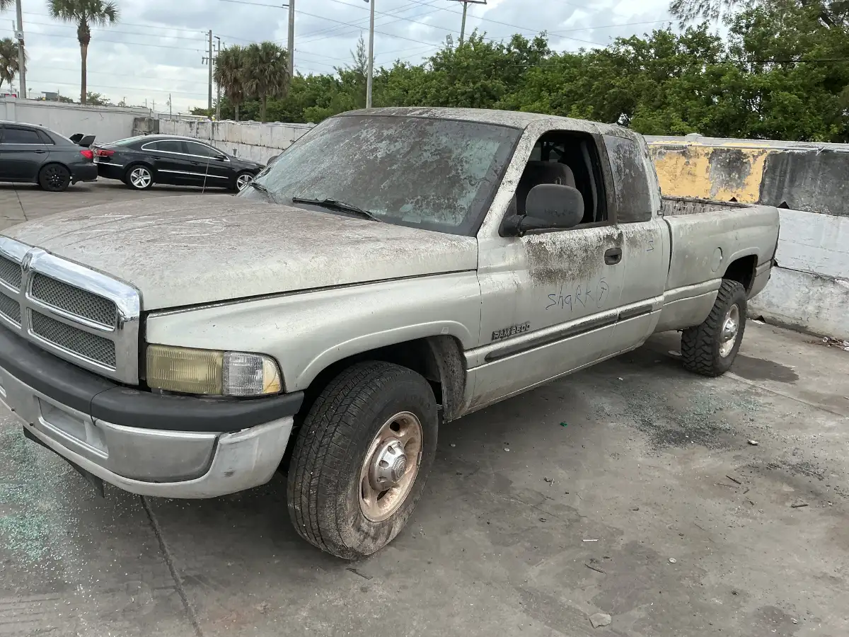 Photo of 2002 Dodge Ram Pickup