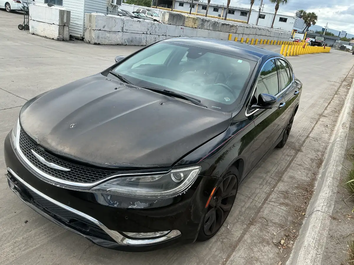 Photo of 2015 Chrysler 200
