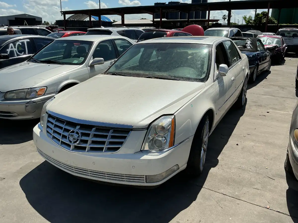 Photo of 2008 Cadillac Dts