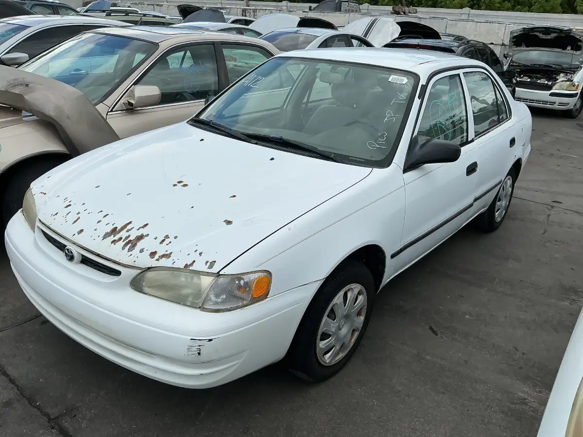 Photo of 2000 Toyota Corolla