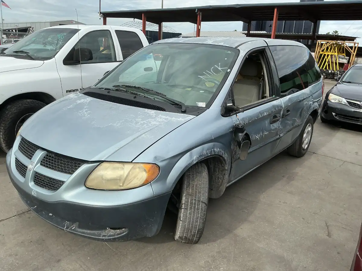 Photo of 2003 Dodge Caravan