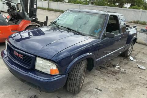 Photo of 2000 Gmc Sonoma