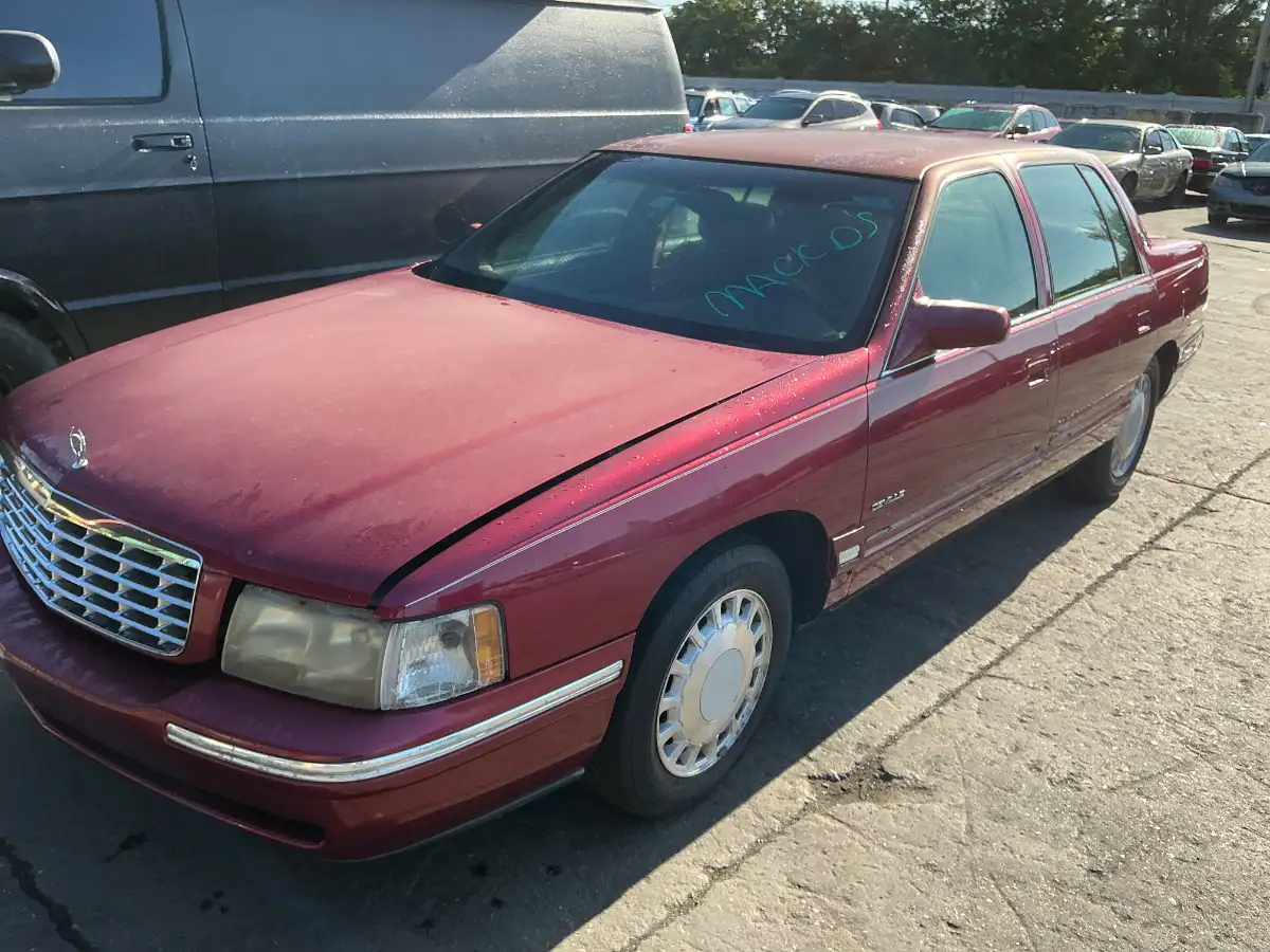 Photo of 1999 Cadillac Deville