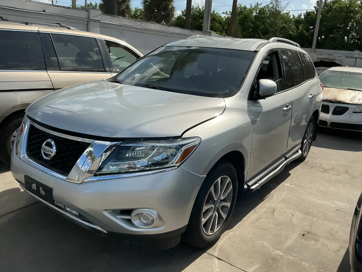 Photo of 2014 Nissan Pathfinder
