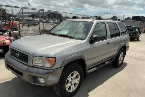 Photo of 2000 Nissan Pathfinder