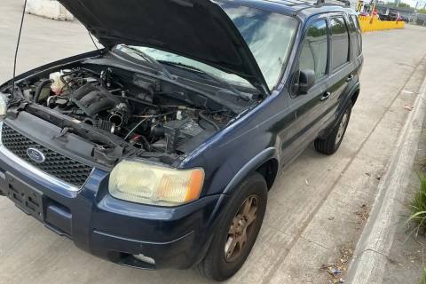 Photo of 2004 Ford Escape