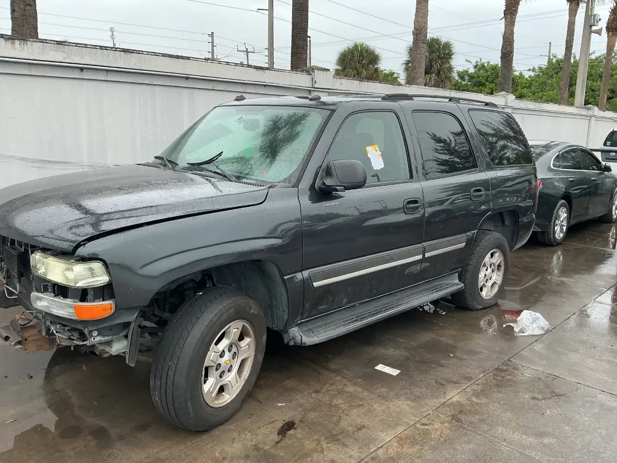 Photo of 2005 Chevrolet Tahoe