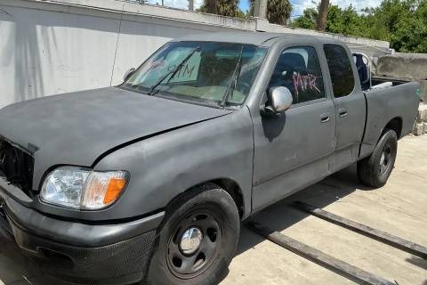 Photo of 2000 Toyota Tundra