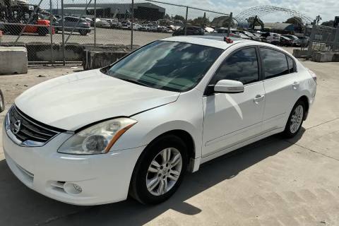 Photo of 2010 Nissan Altima