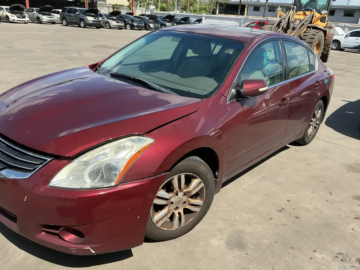 Photo of 2010 Nissan Altima