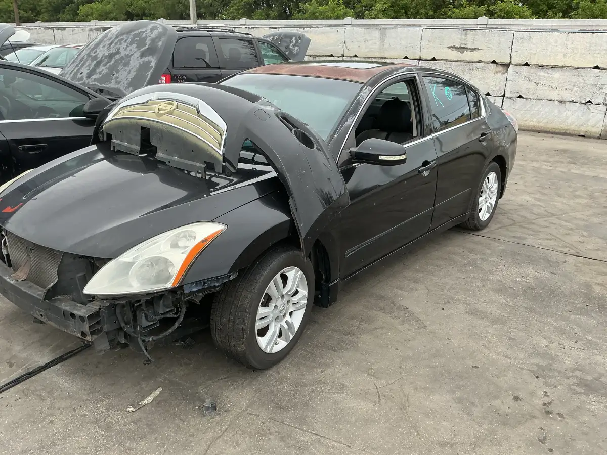 Photo of 2011 Nissan Altima