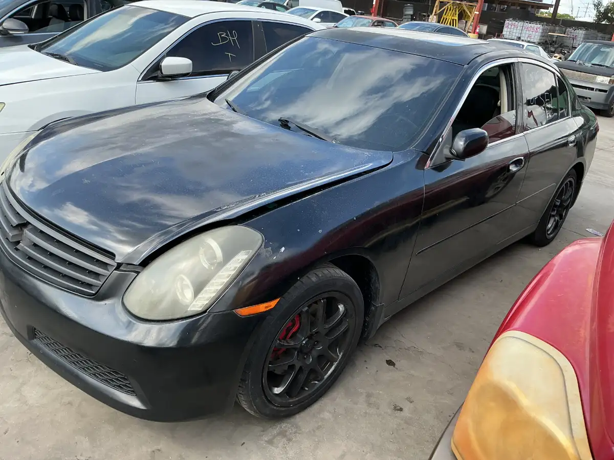 Photo of 2005 Infiniti G35