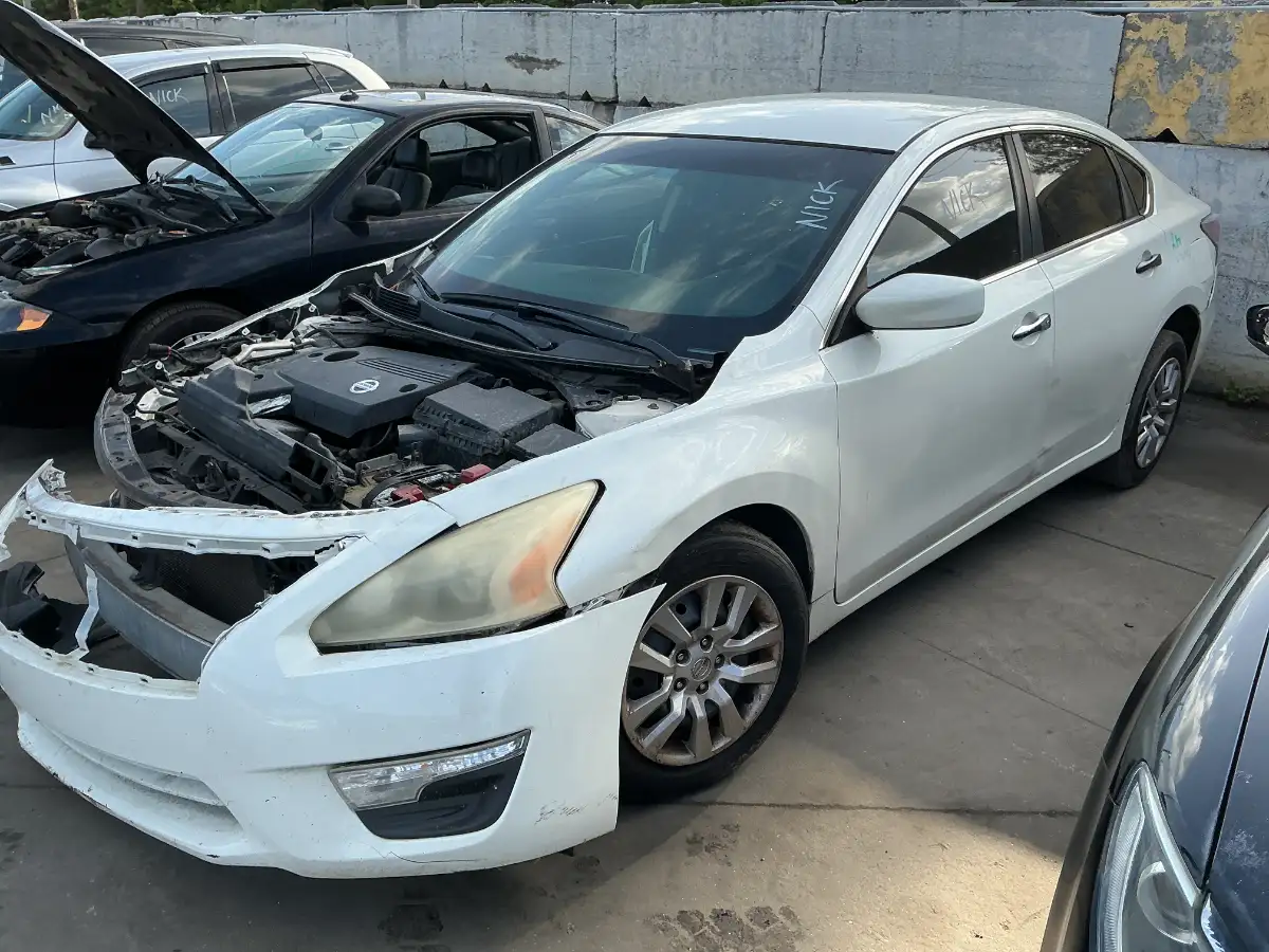 Photo of 2014 Nissan Altima