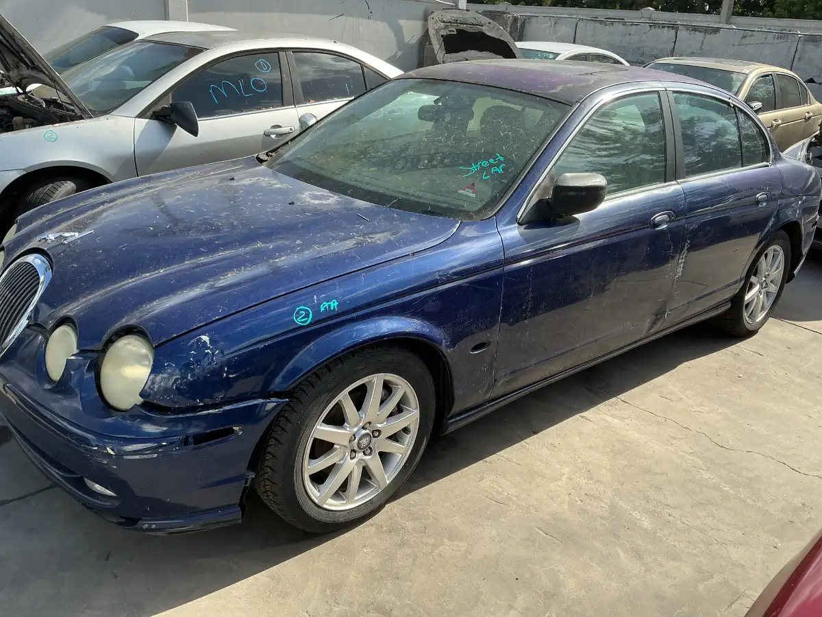 Photo of 2002 Jaguar S-Type