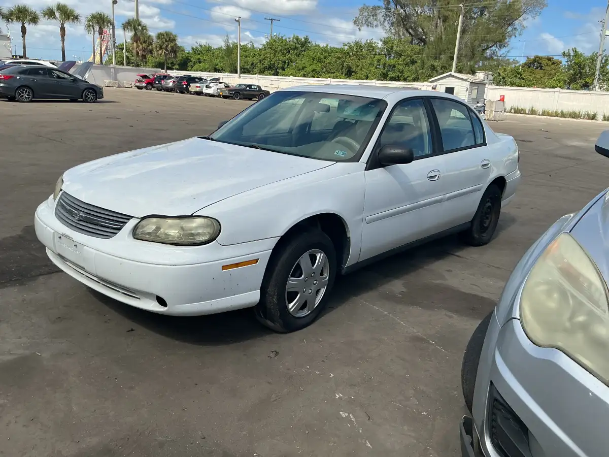 Photo of 2005 Chevrolet Malibu Classic