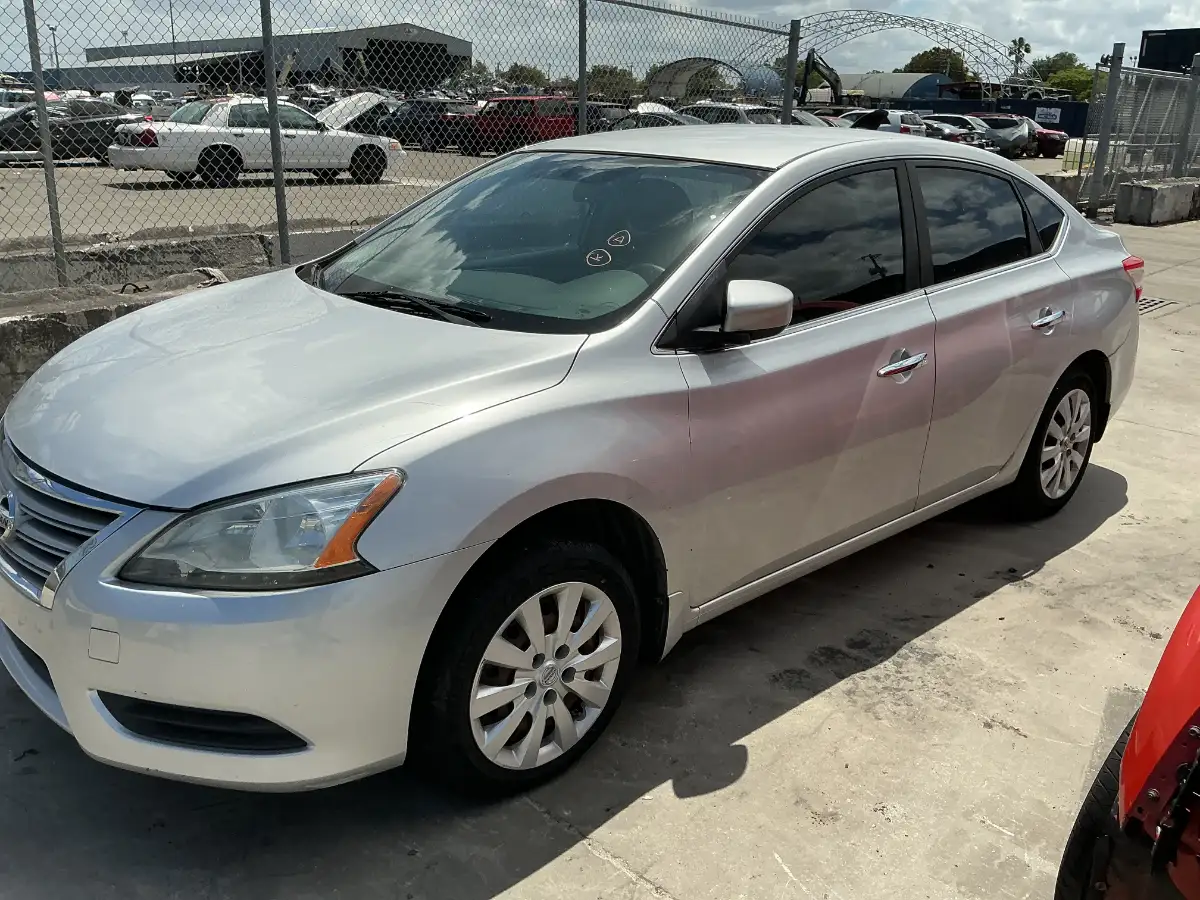 Photo of 2015 Nissan Sentra