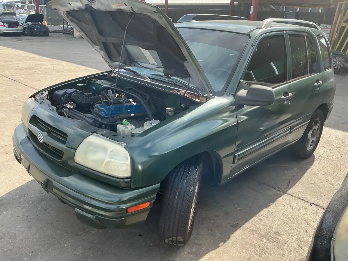 Photo of 2000 Suzuki Vitara