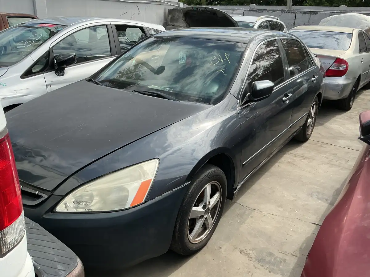 Photo of 2005 Honda Accord