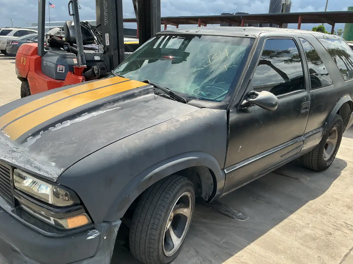 Photo of 2000 Chevrolet Blazer