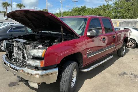 Photo of 2004 Chevrolet Silverado