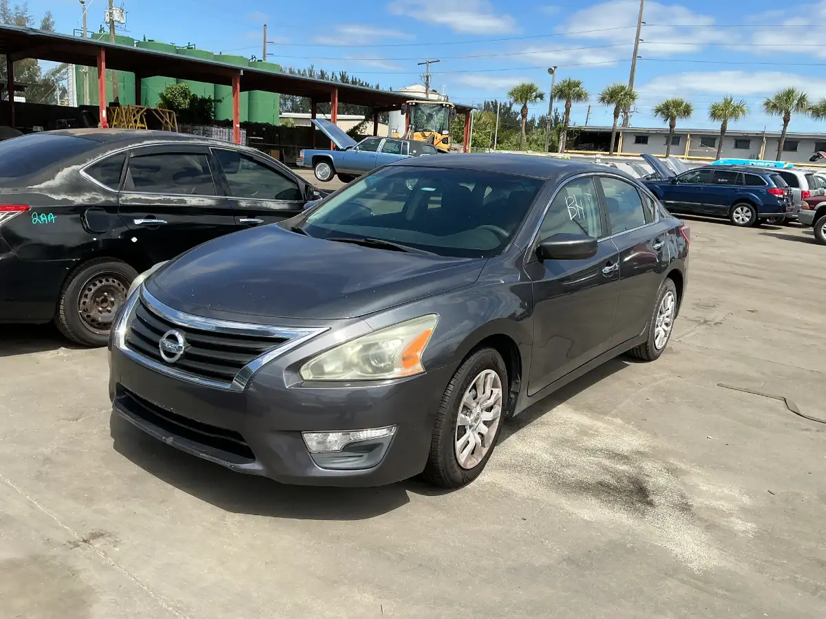 Photo of 2013 Nissan Altima