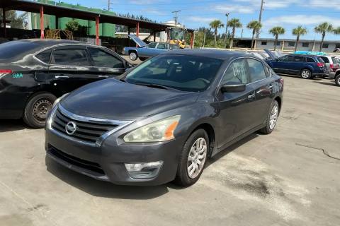 Photo of 2013 Nissan Altima