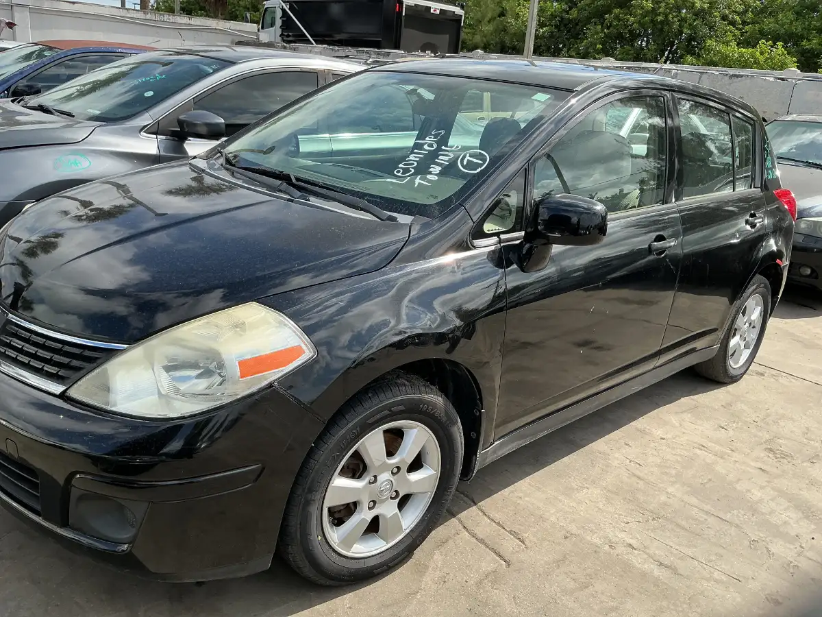 Photo of 2008 Nissan Versa