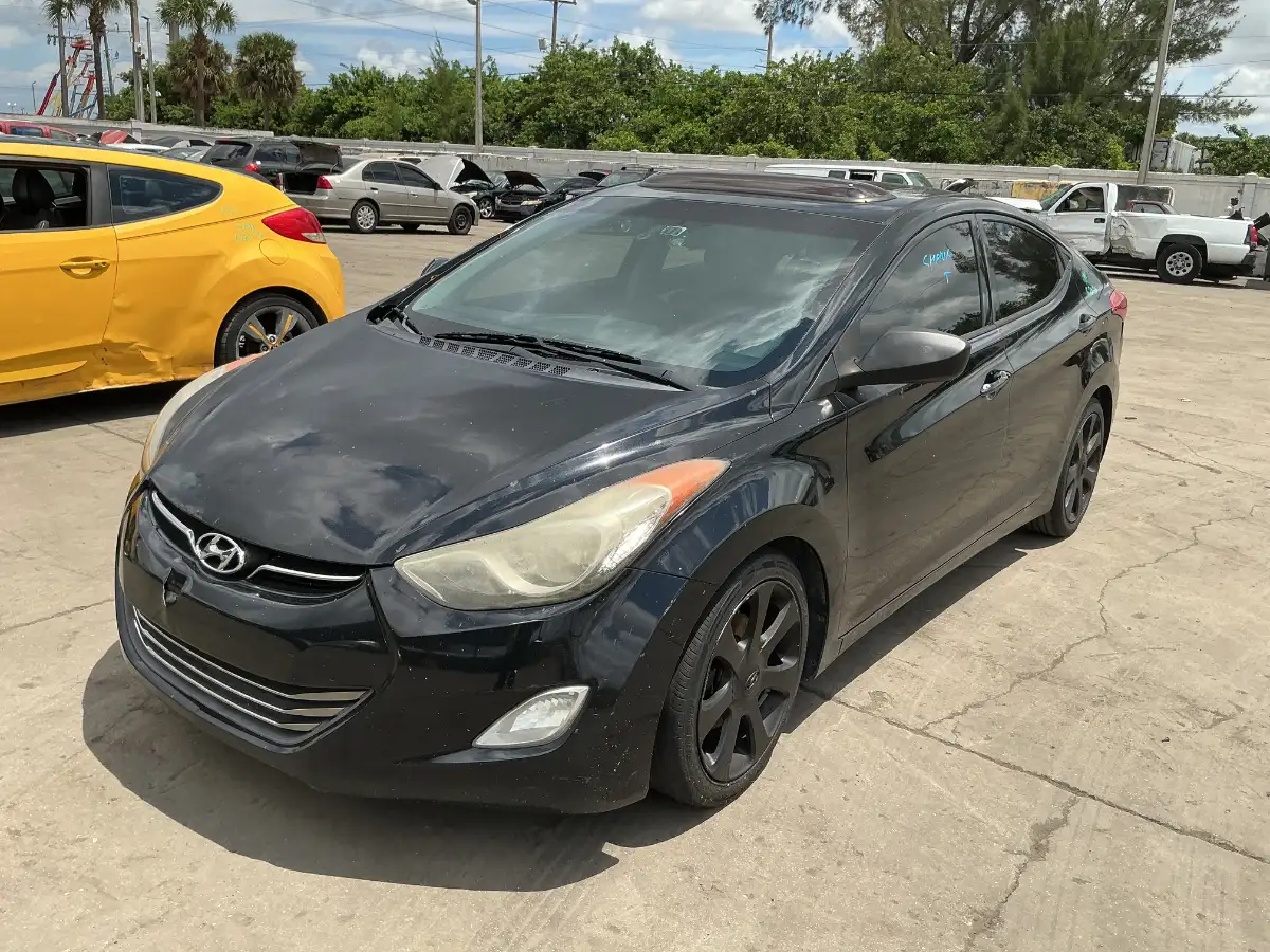 Photo of 2013 Hyundai Elantra
