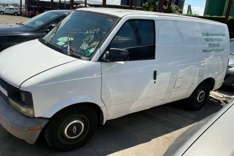 Photo of 1999 Chevrolet Astro Van