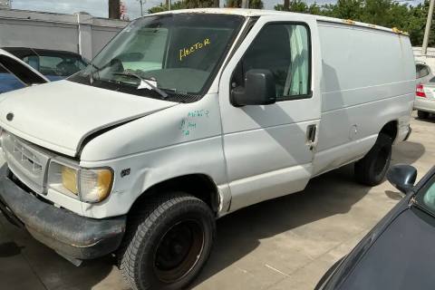 Photo of 2000 Ford Econoline Cargo