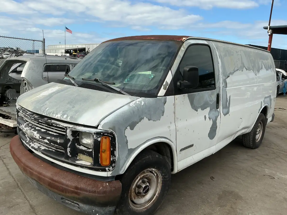 Photo of 2002 Chevrolet Express
