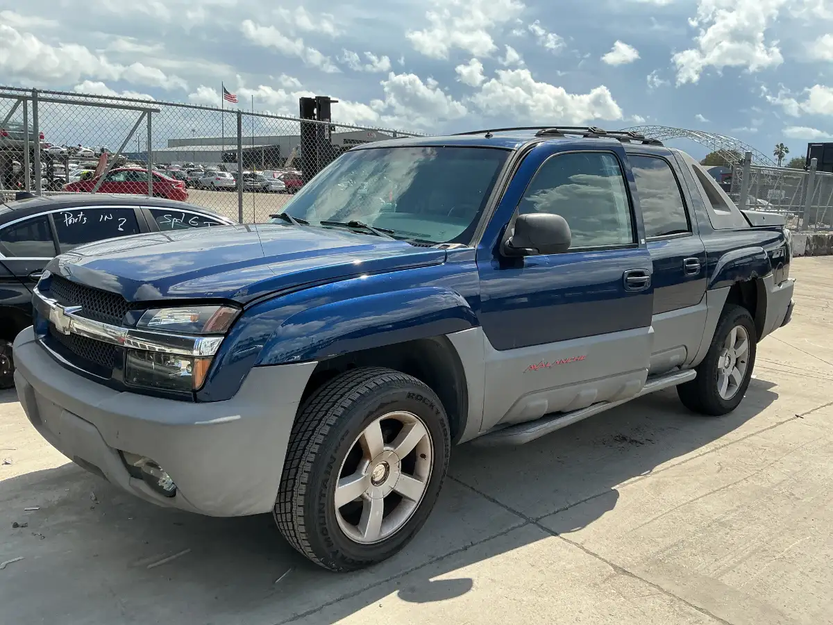 Photo of 2002 Chevrolet Avalanche
