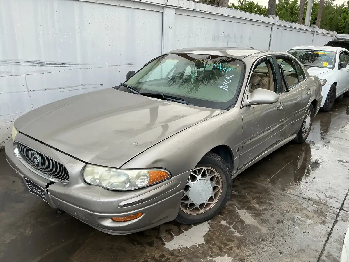 Photo of 2004 Buick Lesabre