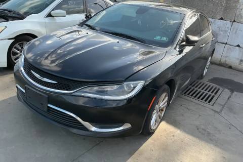Photo of 2015 Chrysler 200