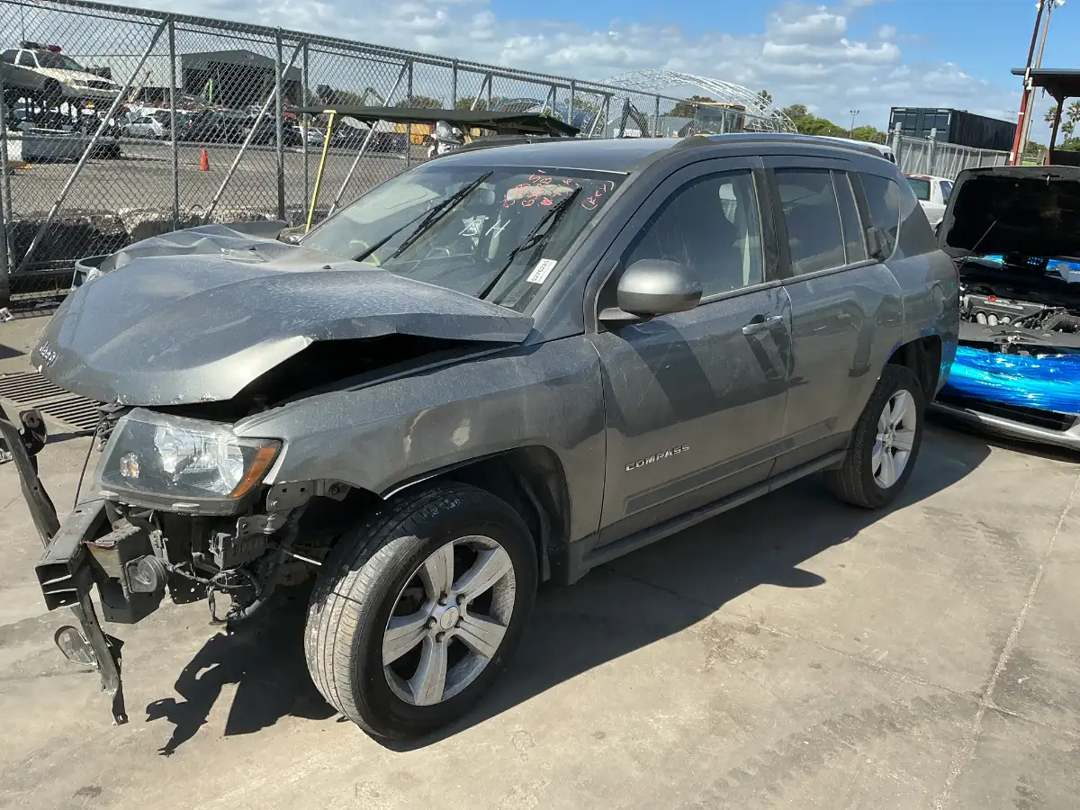 Photo of 2014 Jeep Compass