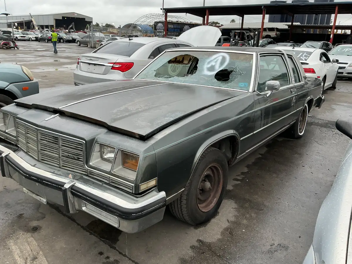 Photo of 1980 Buick Lesabre