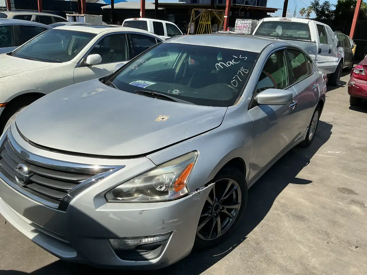 Photo of 2015 Nissan Altima
